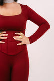 SET TRE PEZZI BRENDA BORDEAUX CON MAGLIA CORTA,BUSTINO E LEGGINGS CAPRI