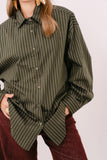 CAMICIA PERLA VERDE MARRONE OVERSIZE RIGATA CON SPALLINE IMBOTTITE TAGLIA UNICA JUST WEST