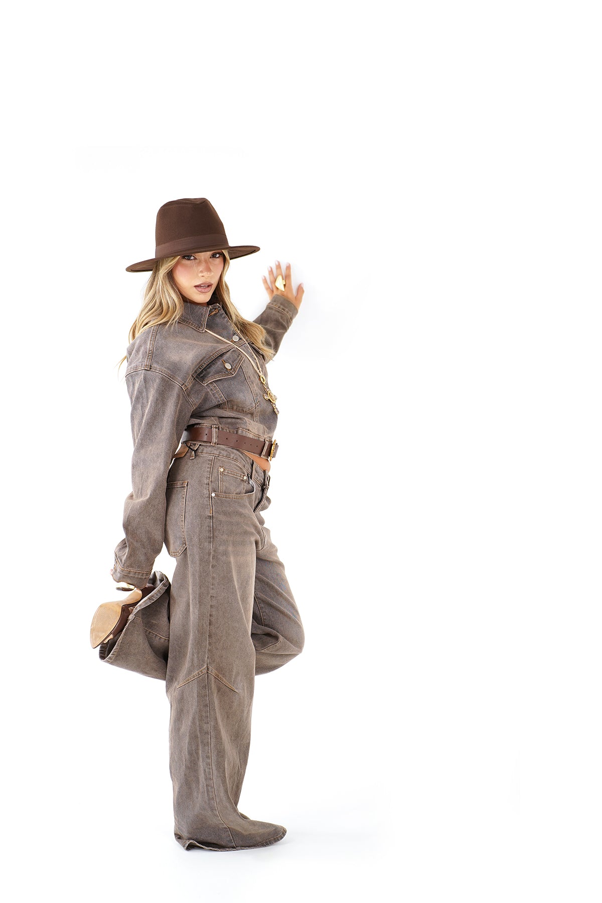 Coordinato in jeans Giacca Cropped e Jeans Wide Leg