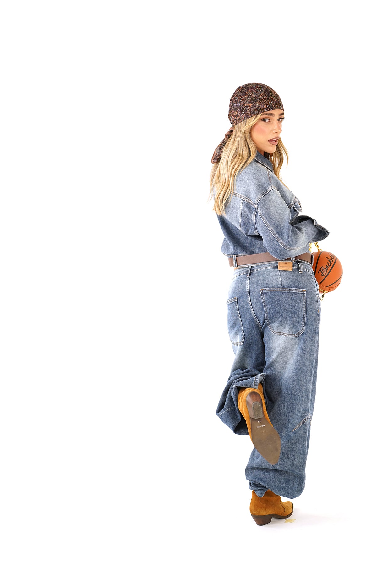Coordinato in jeans Giacca Cropped e Jeans Wide Leg