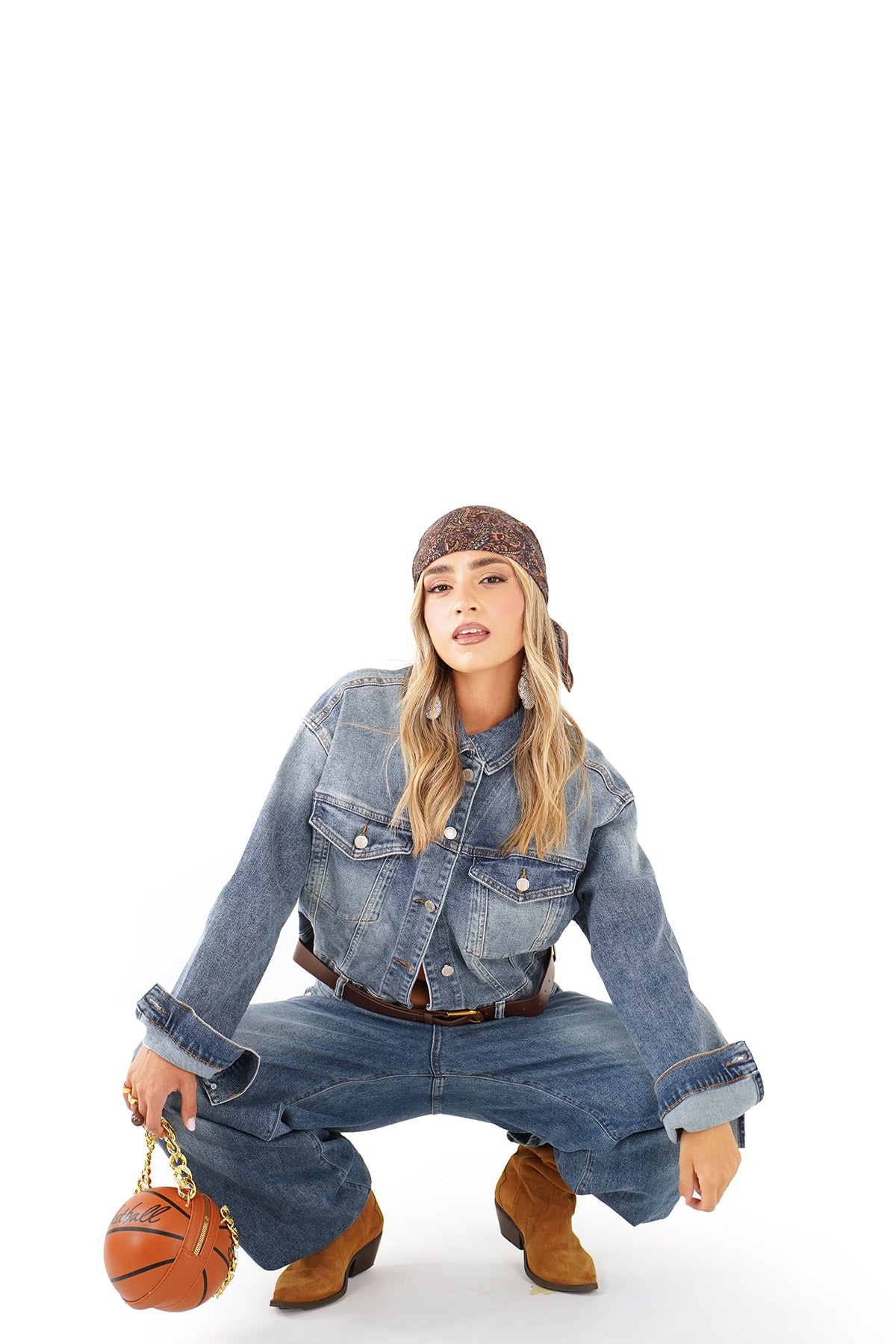 Coordinato in jeans Giacca Cropped e Jeans Wide Leg