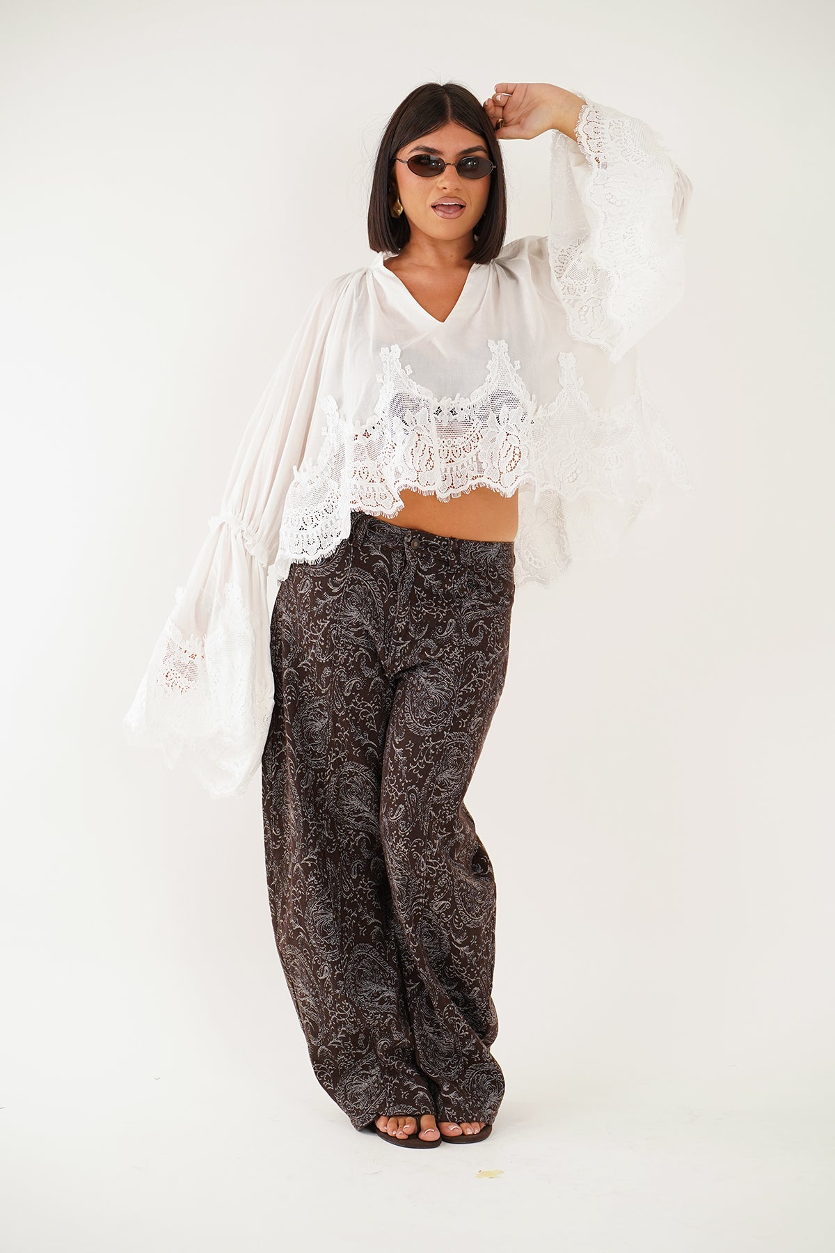 Pantaloni ballon in denim ballon stampa paisley e motivo damascato