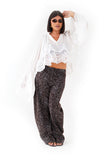 Blusa crop boho chic con maniche in pizzo a campana bianco