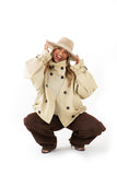 Trench corto doppio petto con collo alto e bottoni beige