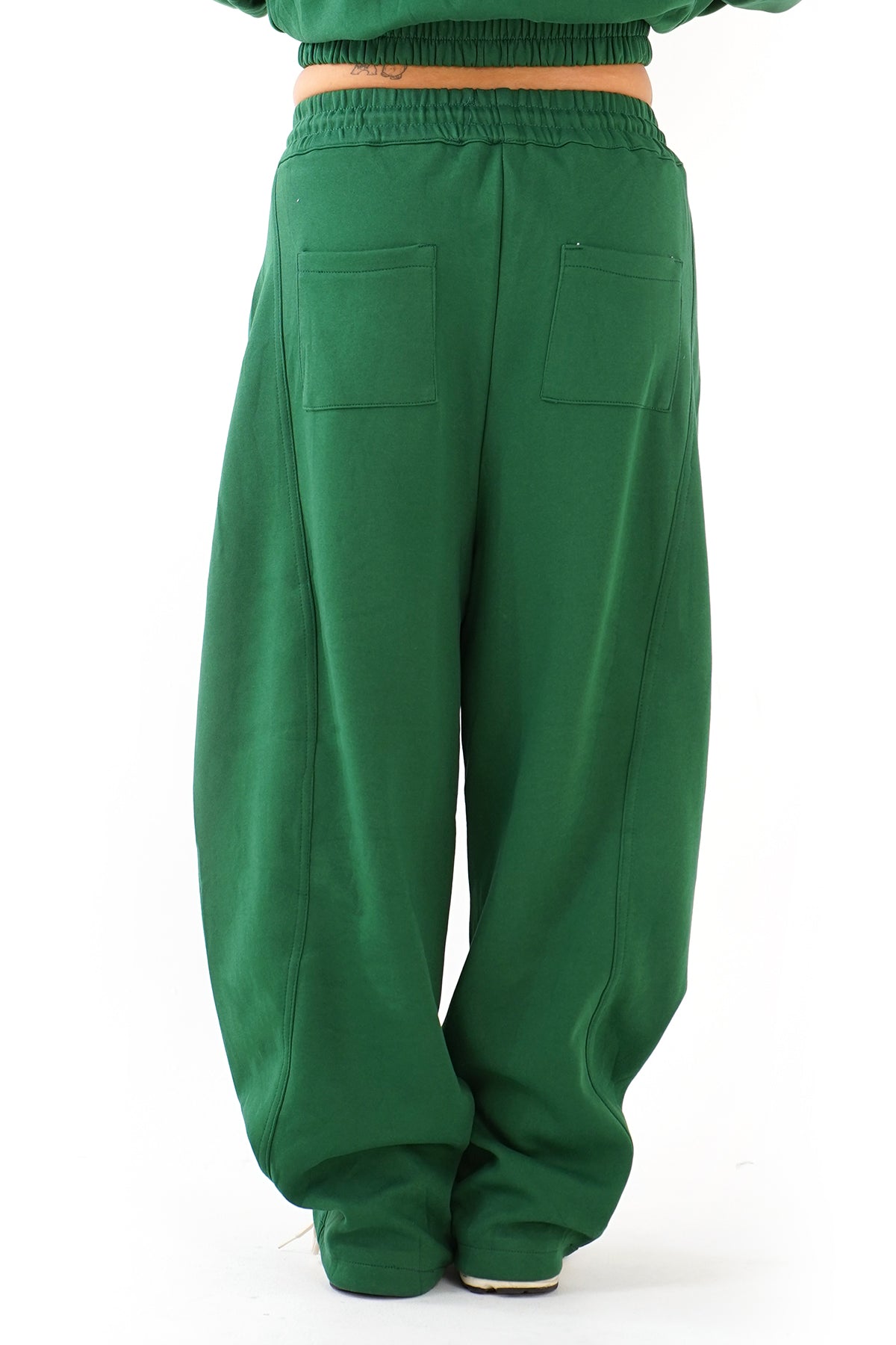 TUTA CALLIOPE VERDE CON CAPPUCCIO E MANICHE ARRICIATE