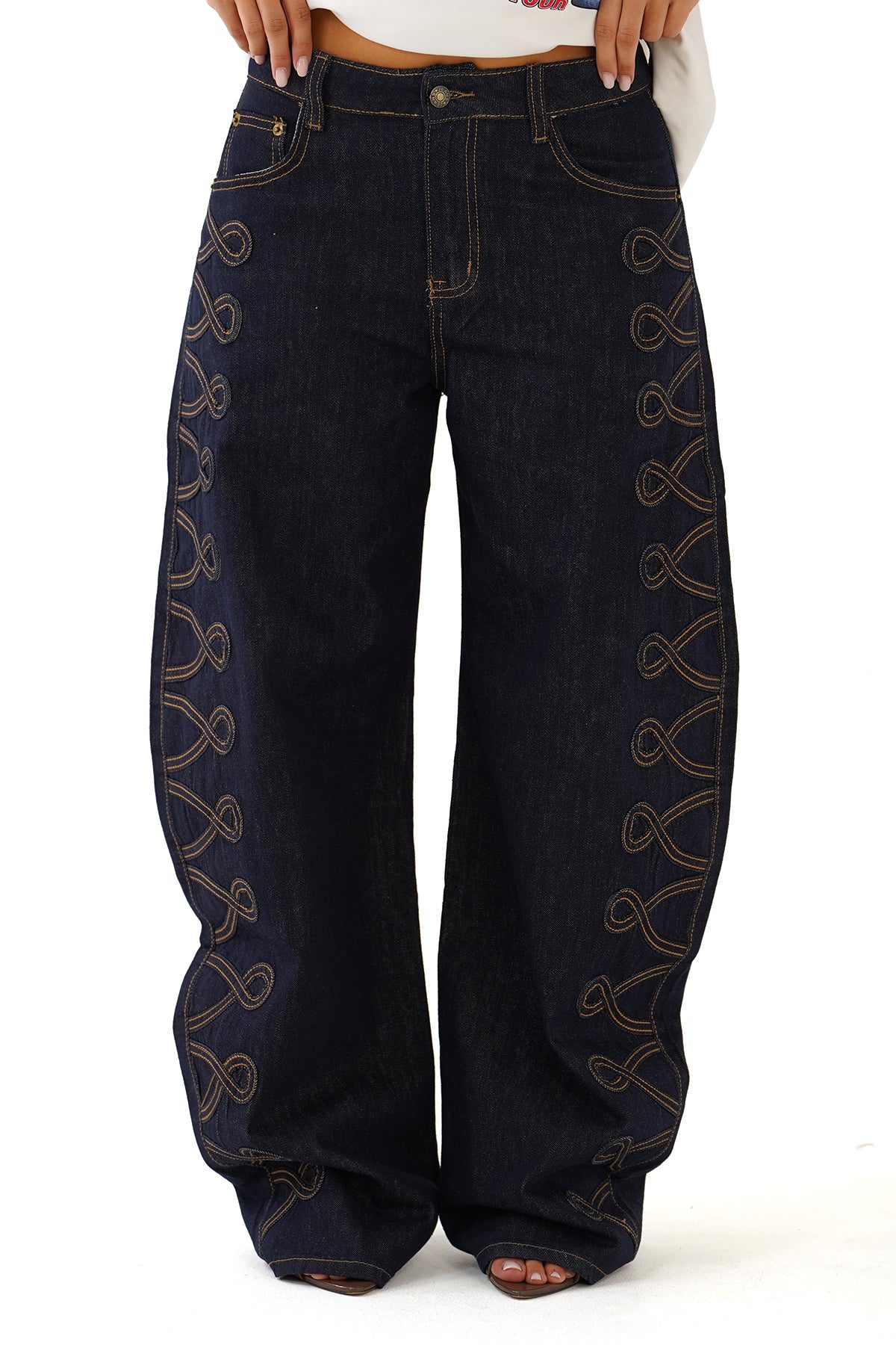 JEANS BALLON CHRISSIE BRUTE CON CUCITURE DECORATIVE