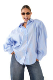 CAMICIA PERLA CELESTE OVERSIZE RIGATA CON SPALLINE IMBOTTITE TAGLIA UNICA JUST WEST