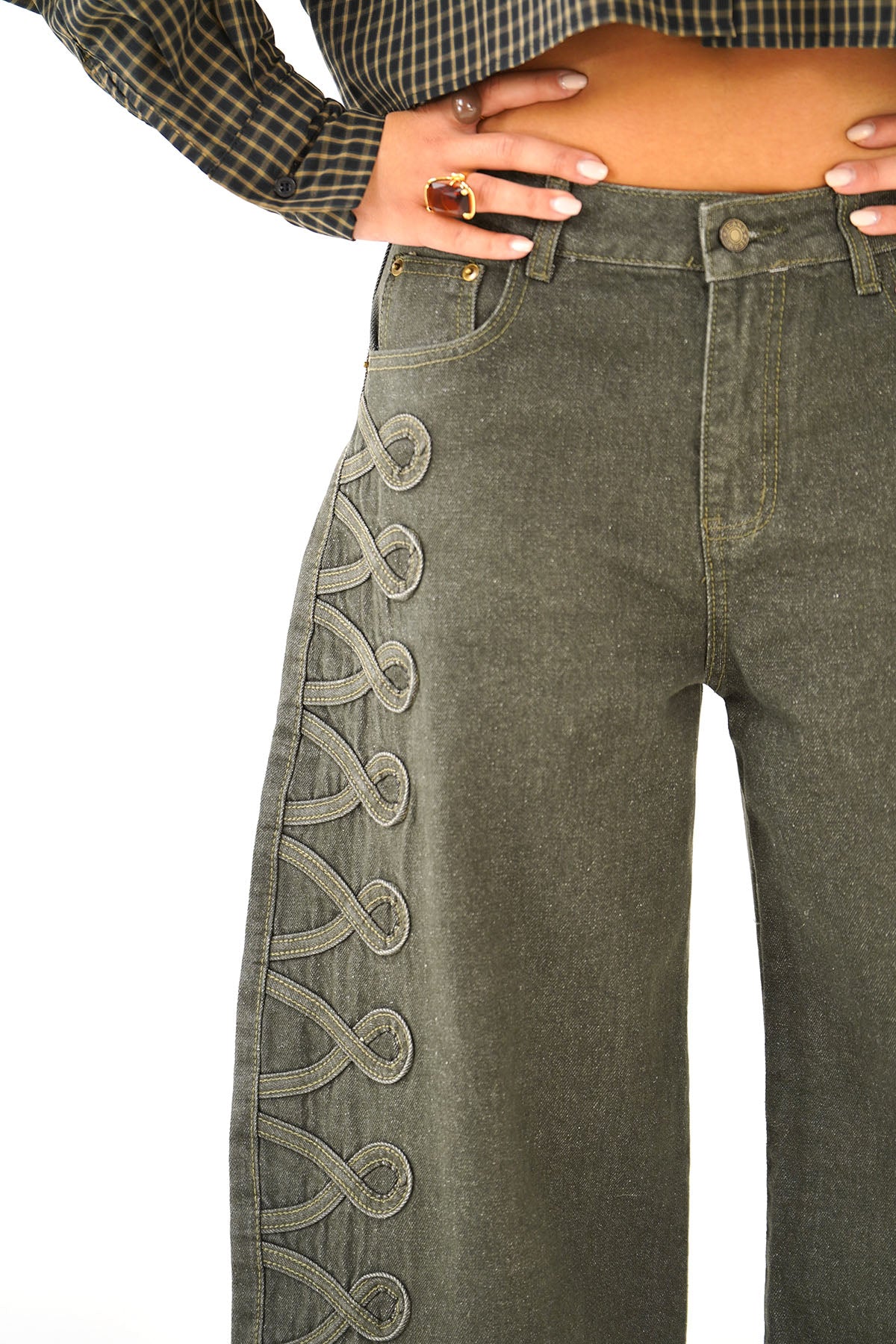 JEANS BALLON CHRISSIE VERDE CON CUCITURE DECORATIVE