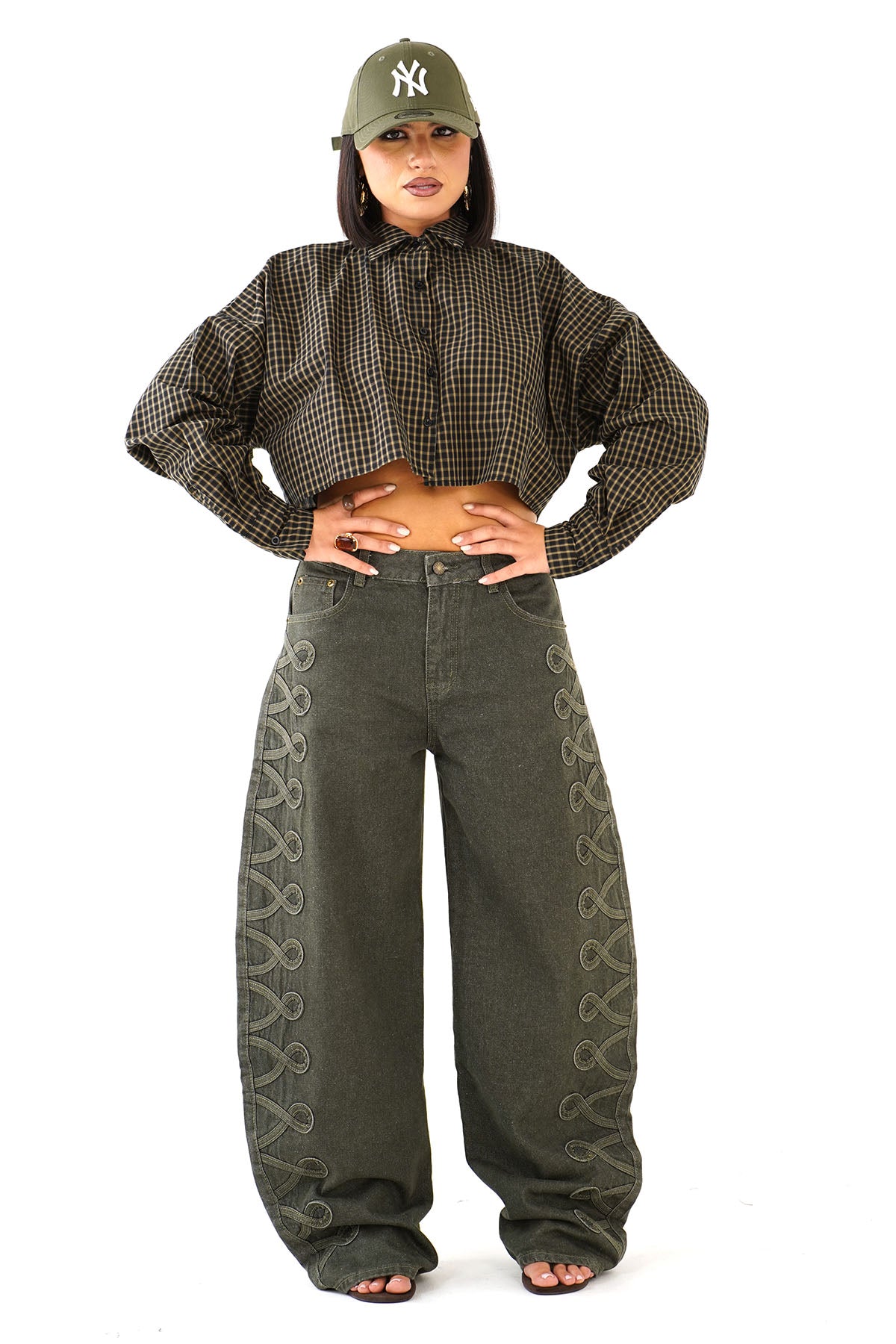 JEANS BALLON CHRISSIE VERDE CON CUCITURE DECORATIVE