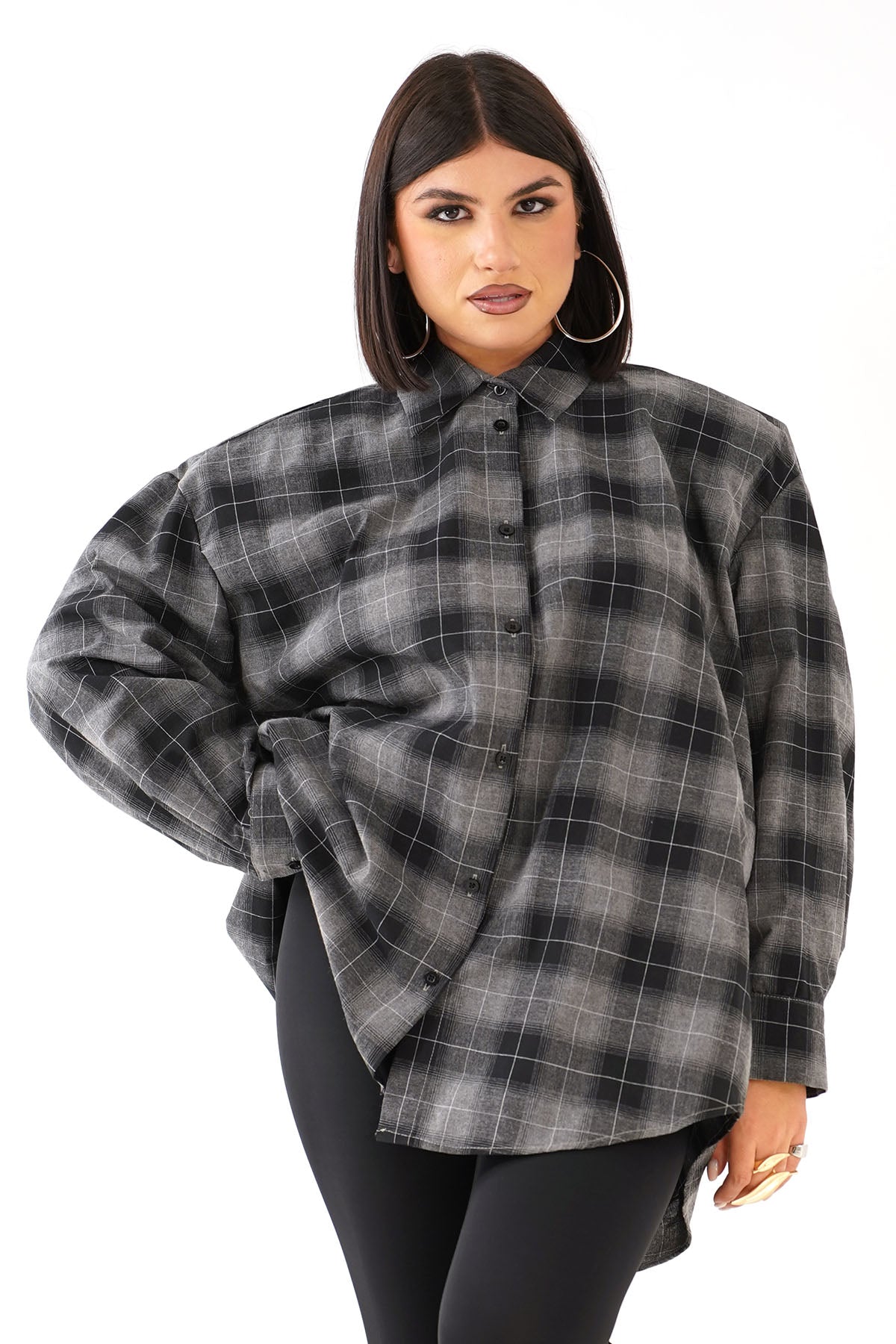 CAMICIA RUBINA NERA OVERSIZE A QUADRI CON SPALLINE IMBOTTITE TAGLIA UNICA JUST WEST