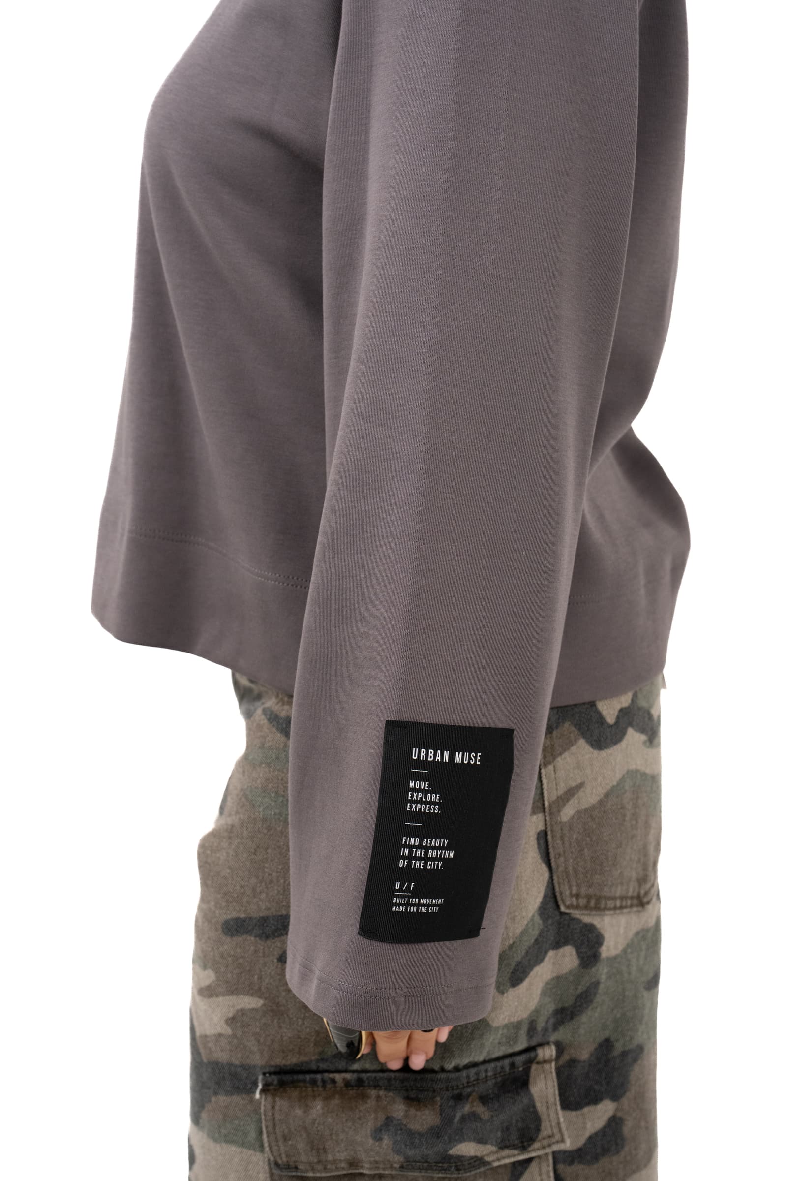 FELPA URBAN MUSE GRIGIO CON ETICHETTA SULLA MANICA TAGLIA UNICA LUMINA