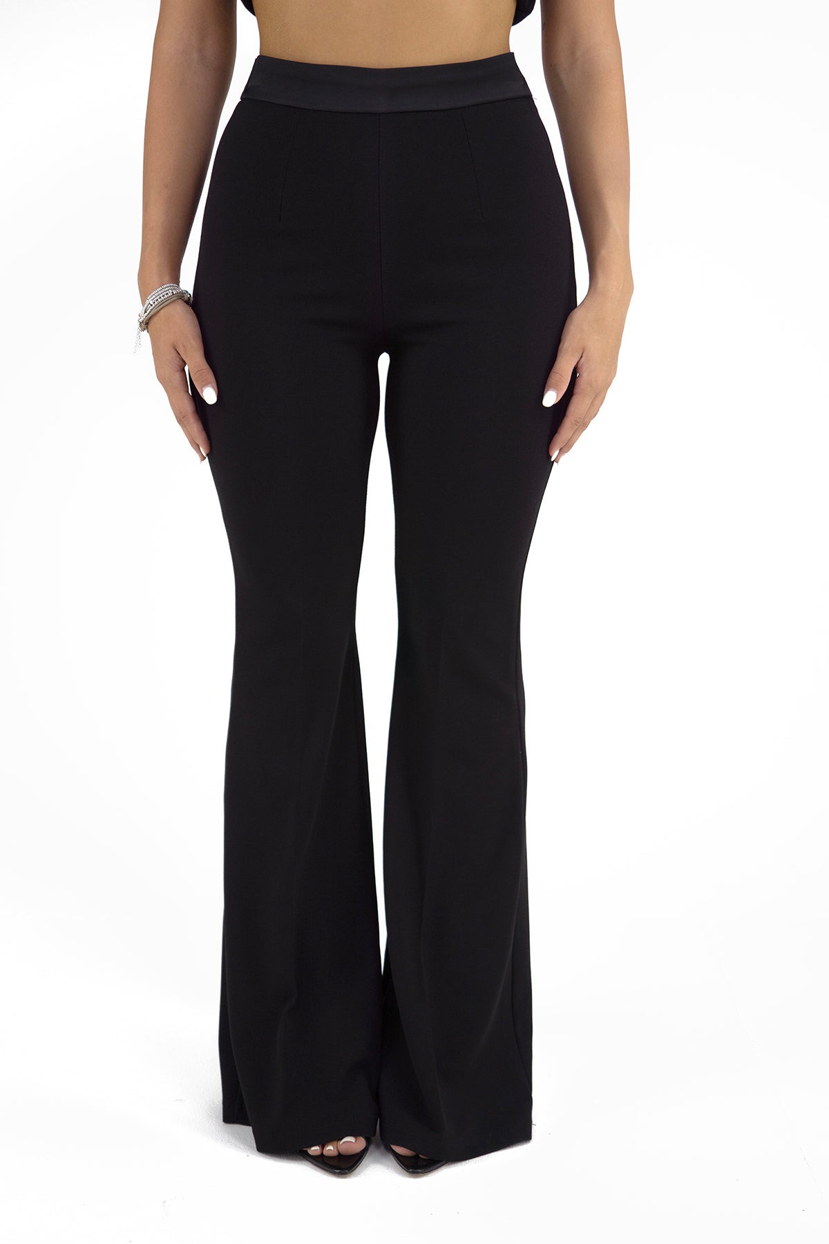 JESSICA Taileur Elegante Nero con Blazer Doppiopetto e Pantalone a zampa