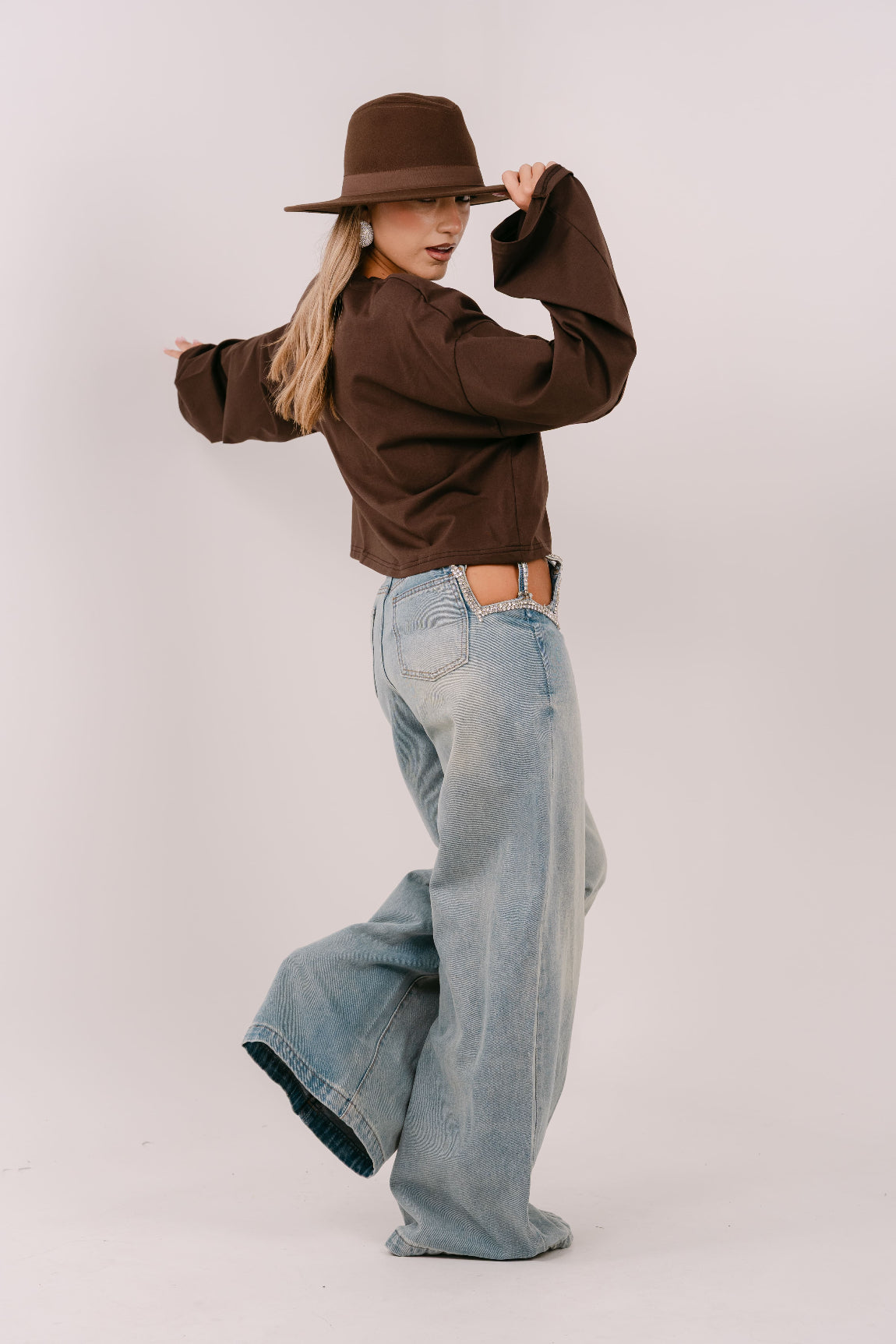 MAGLIA CHER CROPPED MARRONE OVER TAGLIA UNICA