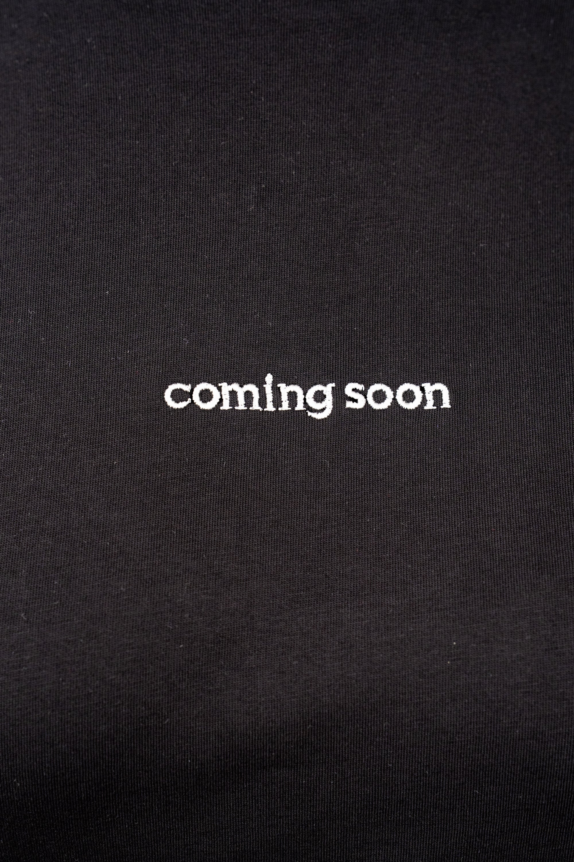 T-SHIRT "COMIING SOON" NERA LUMINA