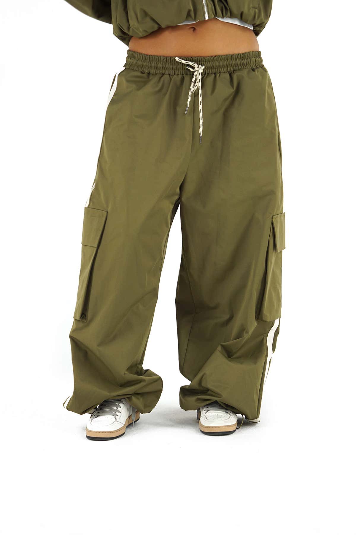Tuta Due Pezzi Lumina Sporty Chic Giacca Zip e Pantaloni Cargo Wide Leg