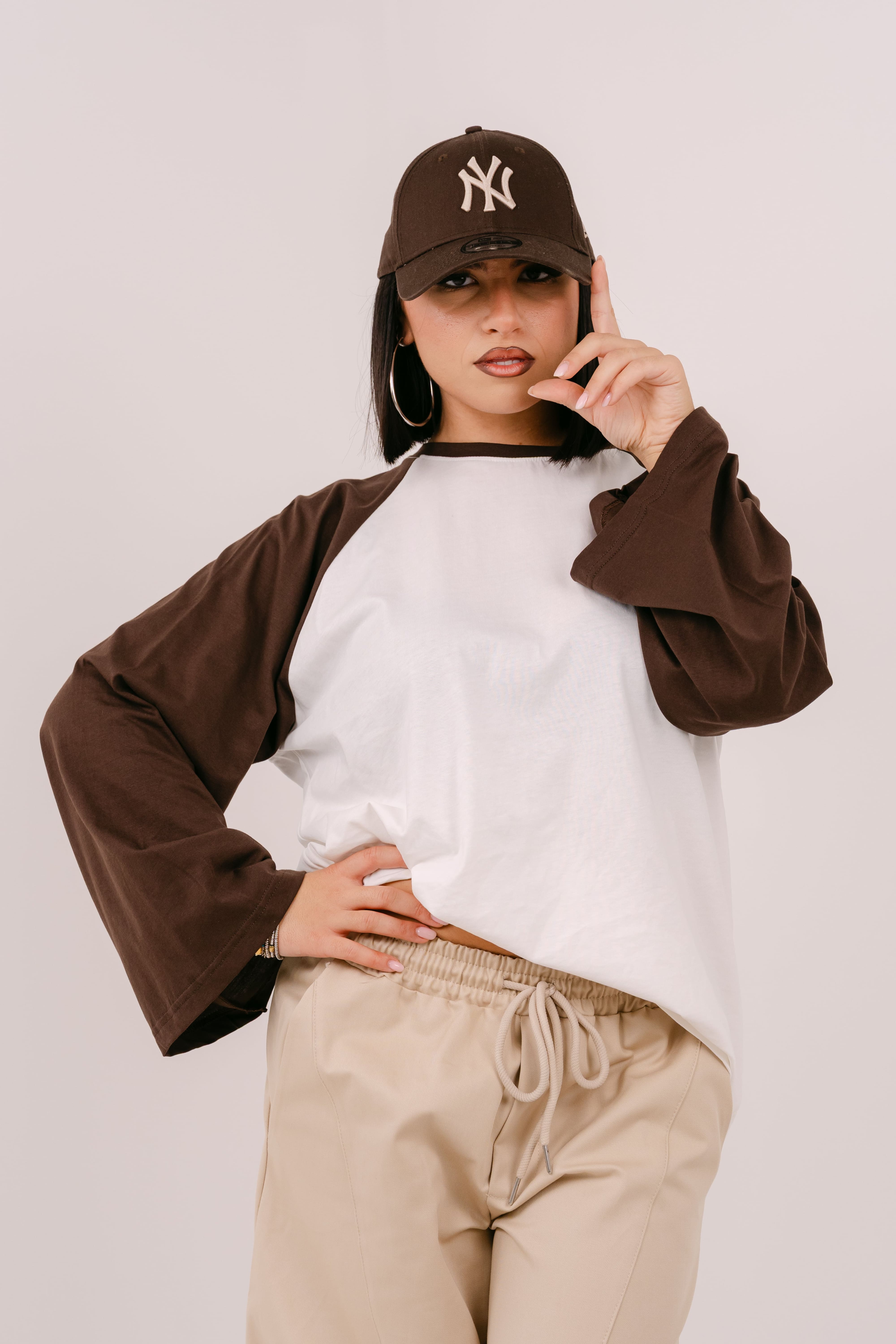 MAGLIA BICOLOR BIANCA E MARRONE MANICA LUNGA TAGLIA UNICA