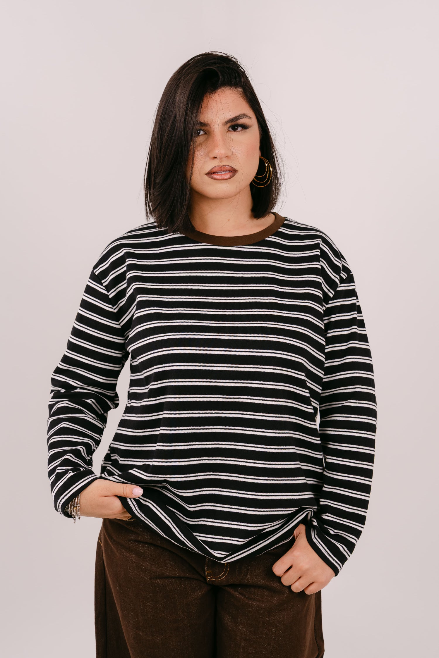 MAGLIA ROMA CON RIGHE NERE E MARRONI TAGLIA UNICA