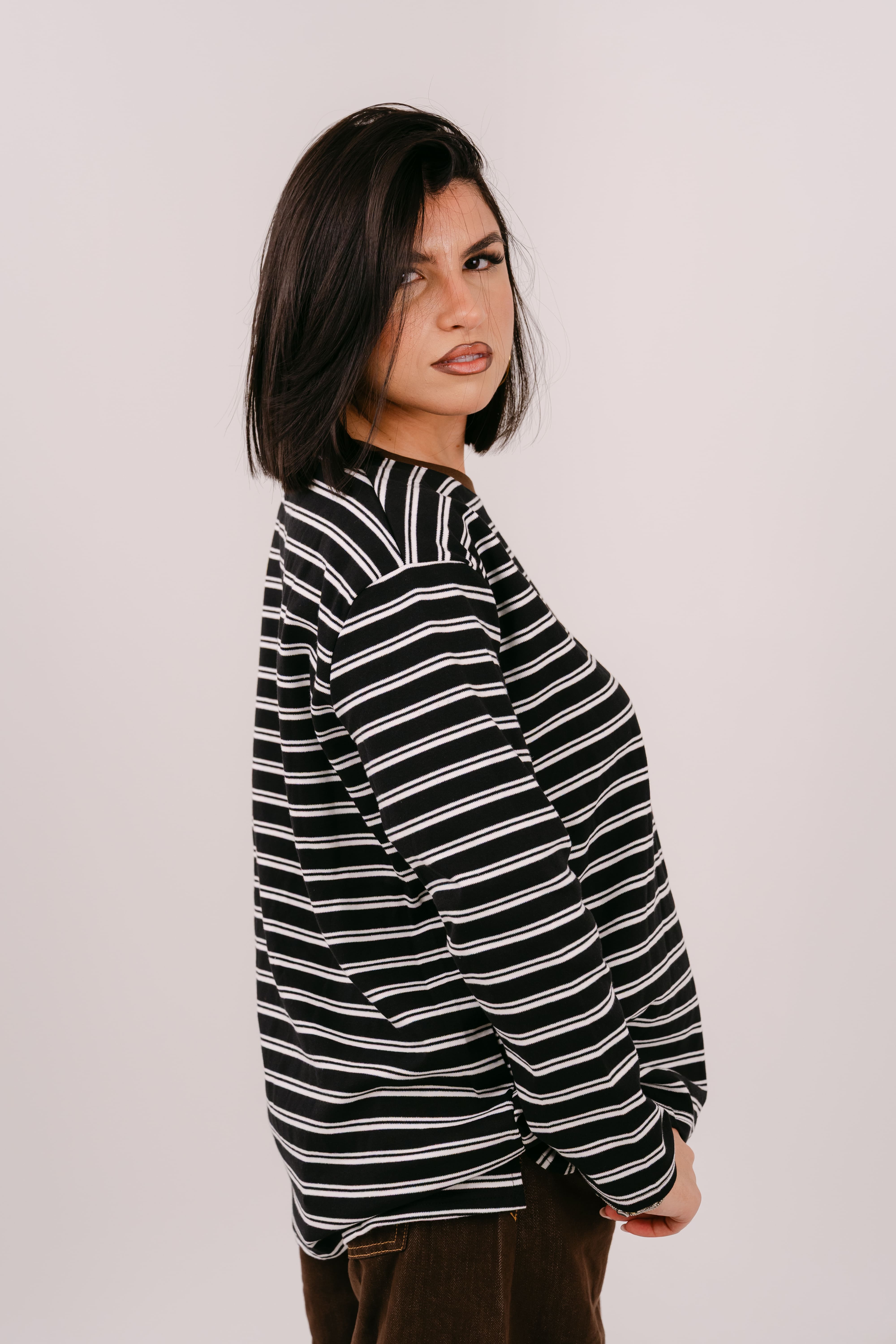 MAGLIA ROMA CON RIGHE NERE E MARRONI TAGLIA UNICA