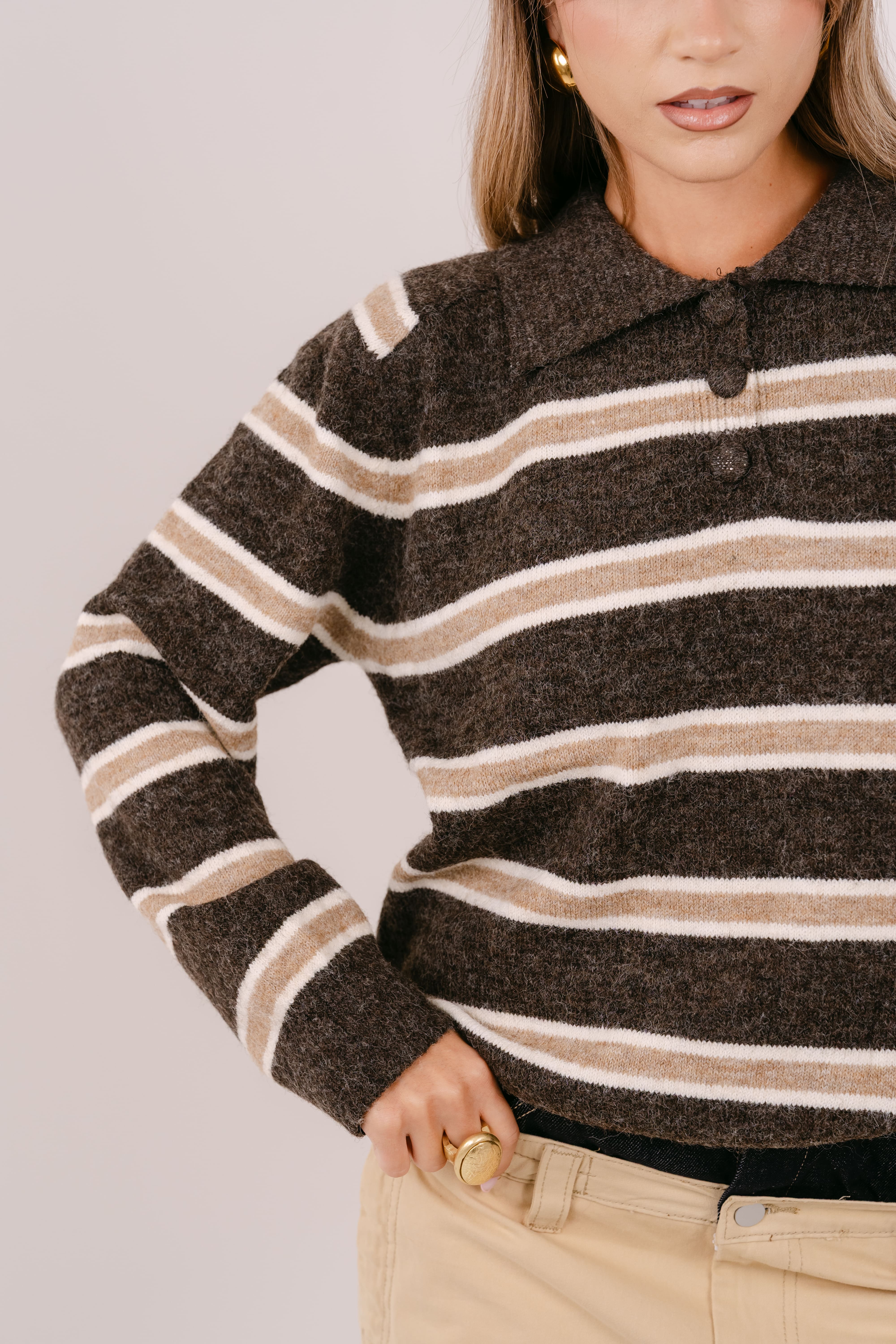 MAGLIONE HAZEL A RIGHE MARRONE E BEIGE CON COLLETTO POLO TAGLIA UNICA