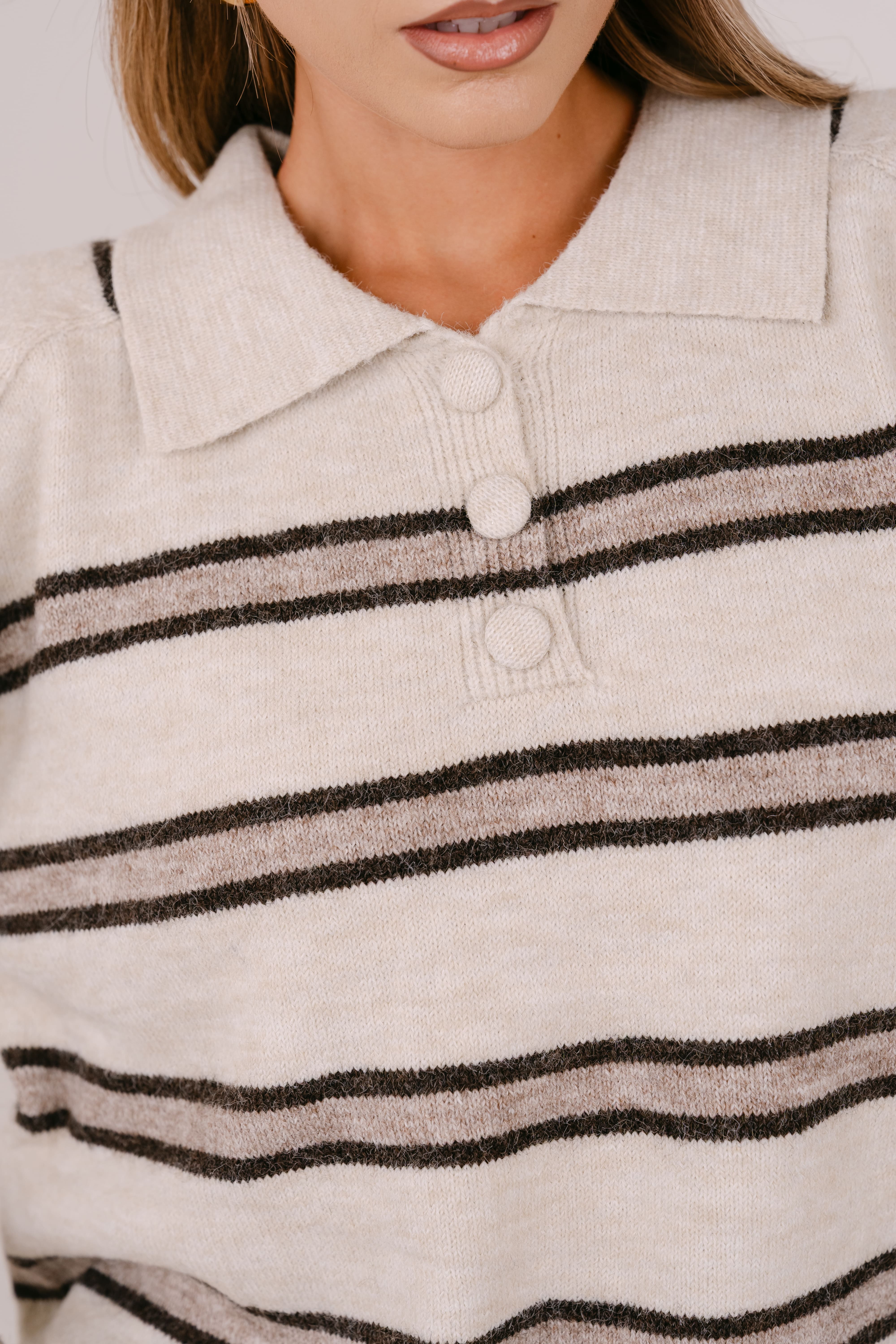 MAGLIONE HAZEL A RIGHE BEIGE E TORTORA CON COLLETTO POLO TAGLIA UNICA