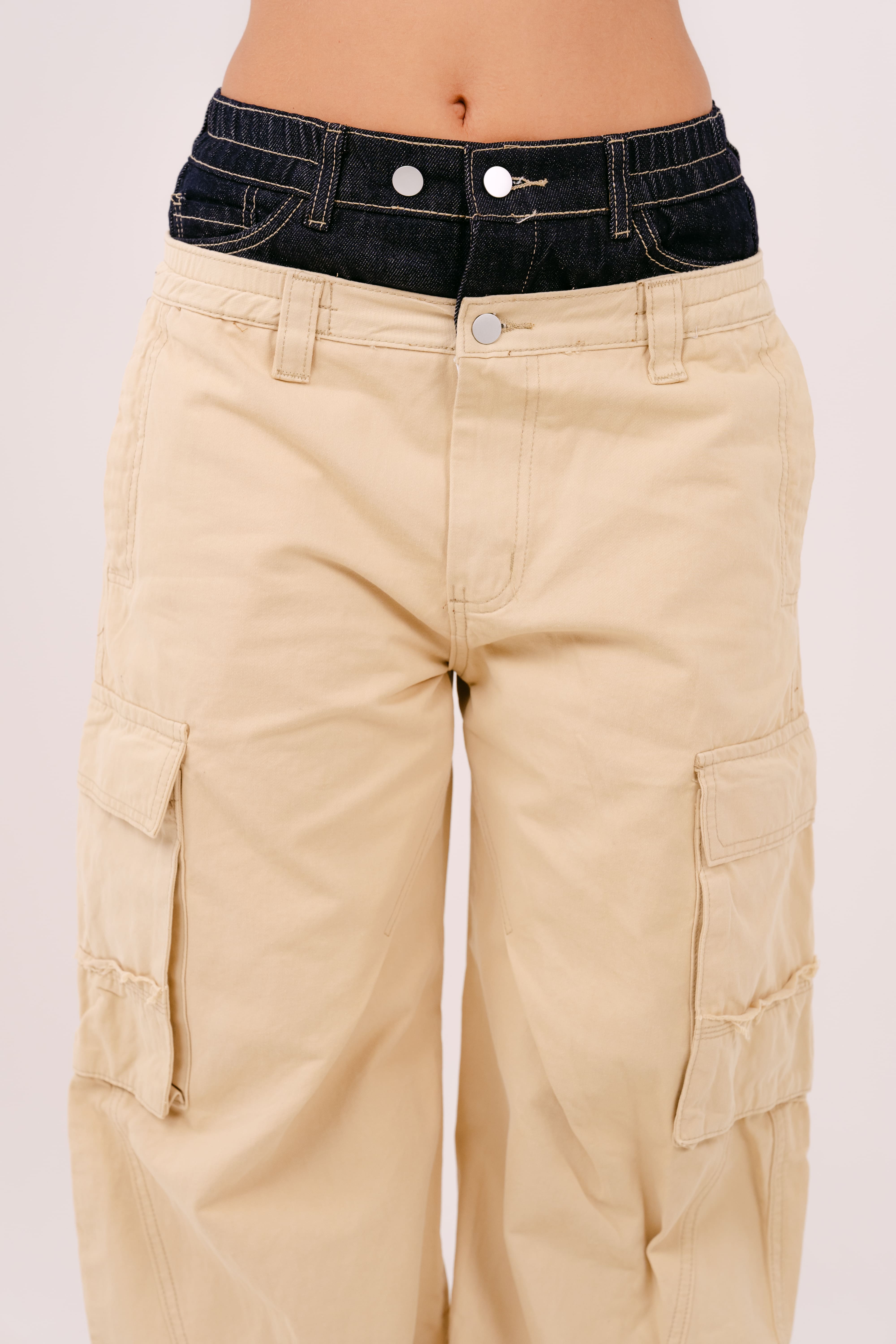PANTALONI CARGO LARA BEIGE CON DOPPIA VITA IN DENIM