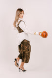 COORDINATO MIMETICO CAMOUFLAGE CON CORSETTO E BERMUDONE CARGO BAGGY