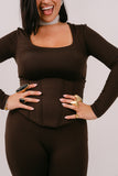 SET TRE PEZZI BRENDA MARRONE CON MAGLIA CORTA,BUSTINO E LEGGINGS CAPRI